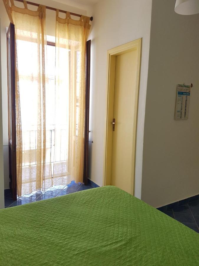 Lipari Centro Storico Flat 7 Min From Portアパートメント エクステリア 写真