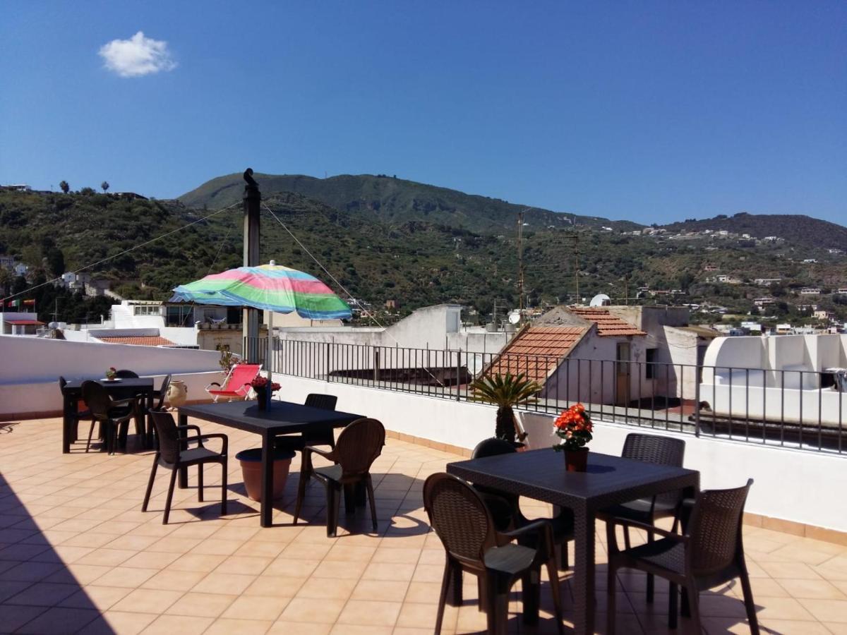 Lipari Centro Storico Flat 7 Min From Portアパートメント エクステリア 写真